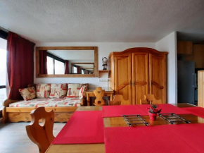 Appartement charmant, ski au pied, 4 à 6 pers, balcon sud, Wi-Fi, casier à skis, proche commerces - FR-1-452-272